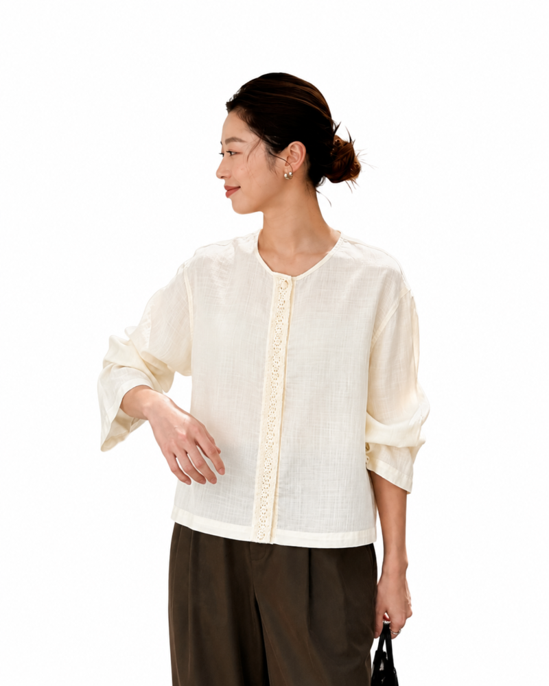 Women’s Lace Trim Relaxed Blouse